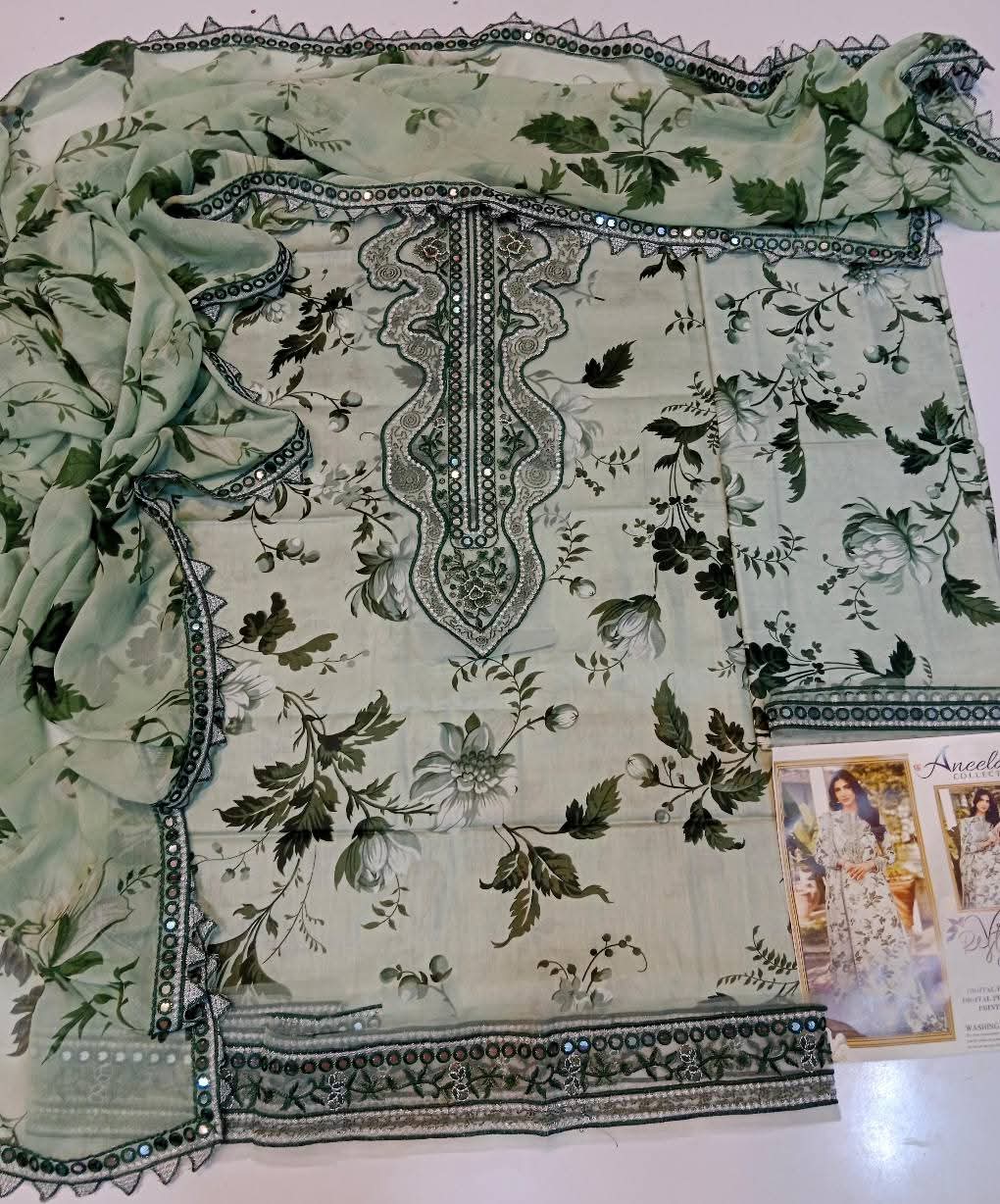 Aneelas 3pc lawn with pure shafon Duptta Embroidered